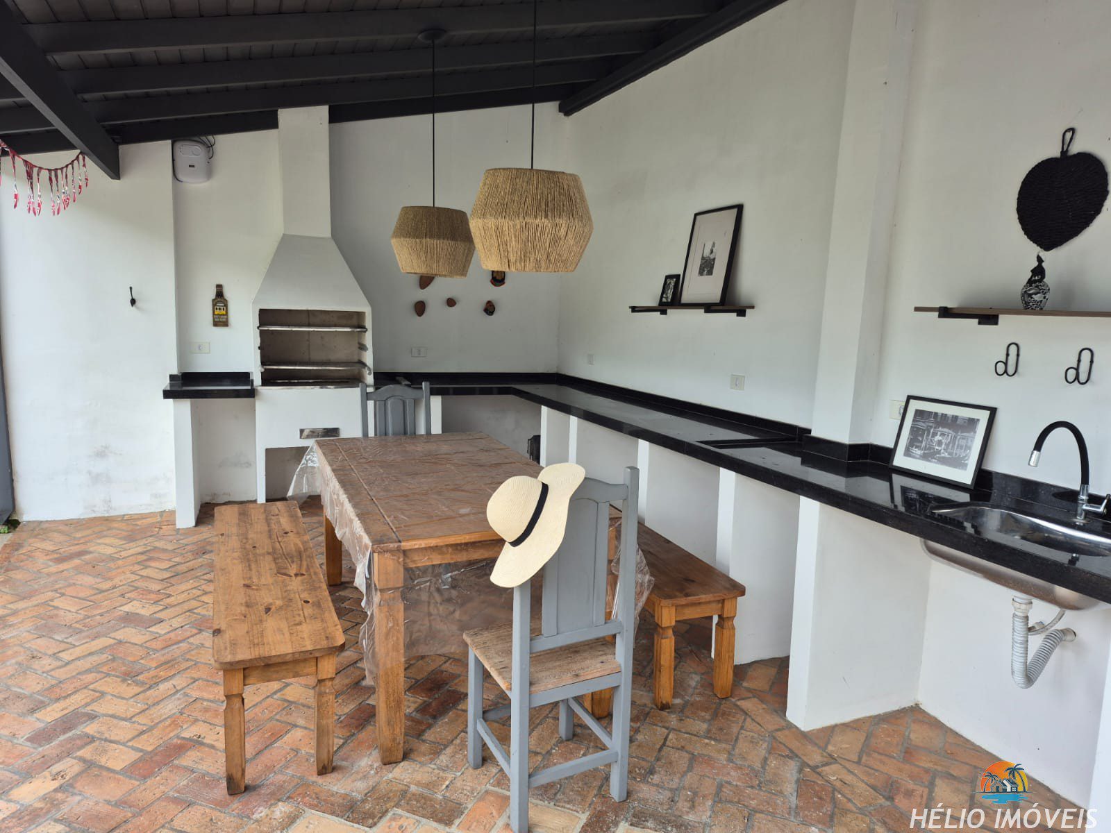 dfd164e8-aa53-40ab-8151-f2d2d16f193d